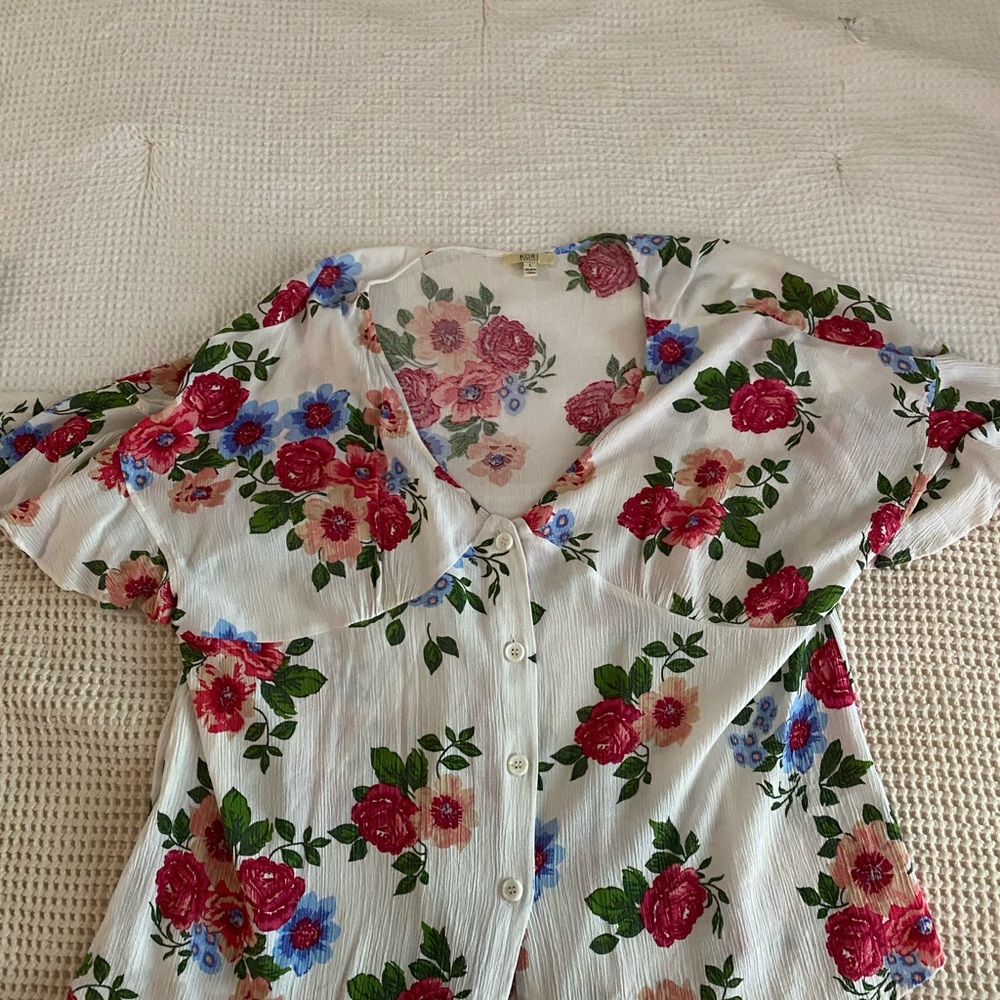 Kori Floral Button-Up Blouse - Red, Blue, and Green